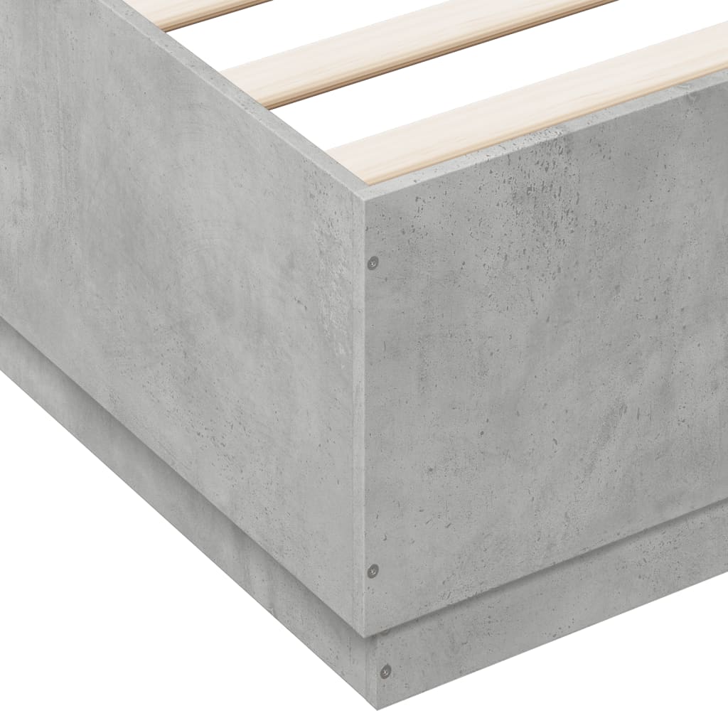 Cadru de pat cu lumini LED gri beton 200x200 cm lemn prelucrat GartenMobel Dekor