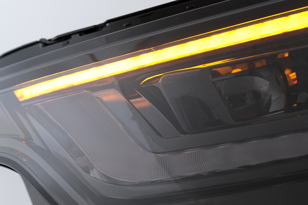 Pachet Exterior Range Rover Vogue L405 (2013-2017) Ampatament Scurt SWB SVO Design Performance AutoTuning