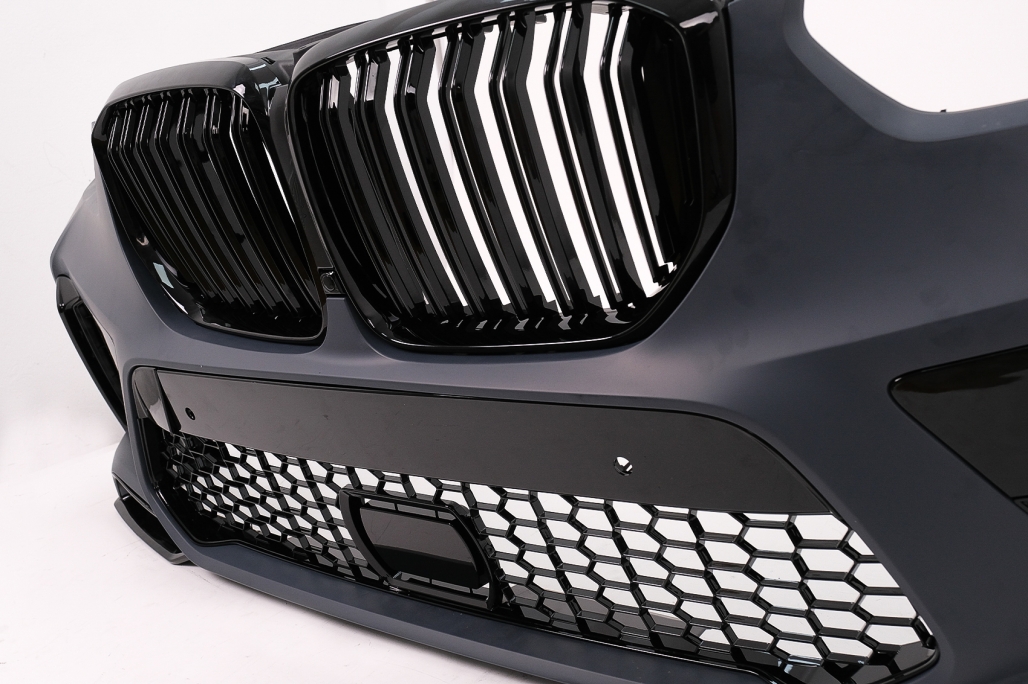 Pachet Exterior BMW X5 E70 (2007-2013) cu Prelungiri Aripi X5M M Design Performance AutoTuning