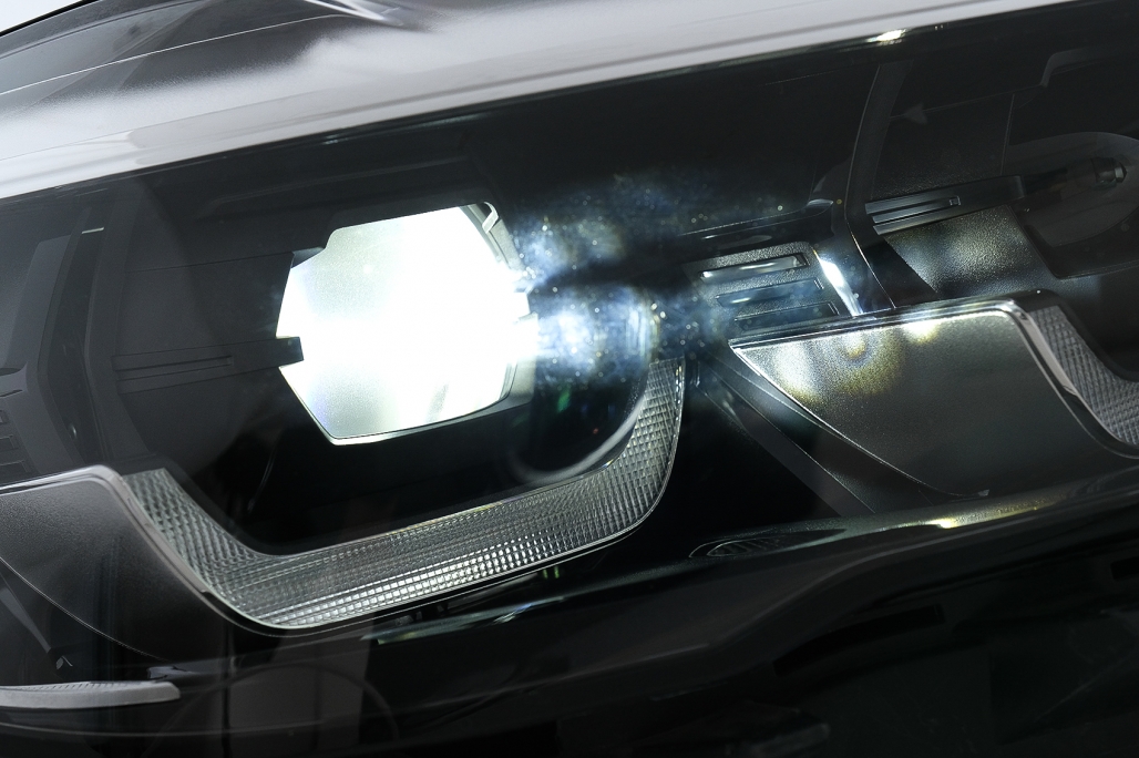 Pachet Exterior BMW X5 E70 (2007-2013) cu Prelungiri Aripi X5M M Design Performance AutoTuning