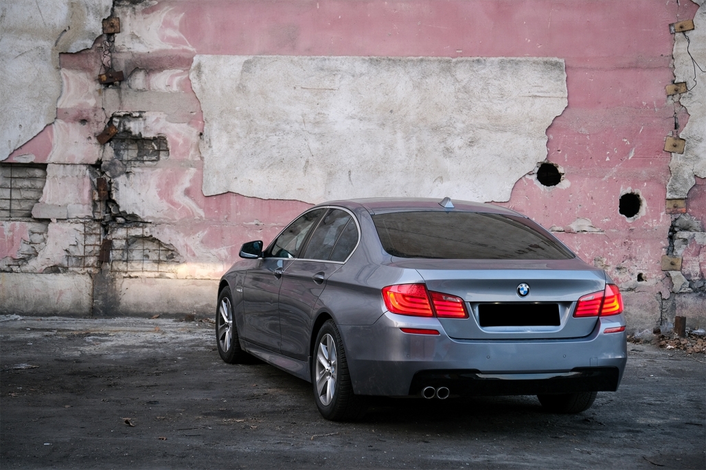 Pachet Exterior BMW F10 Seria 5 (2011-2014) cu Proiectoare Ceata Lumini de Ceata M-Technik Design Performance AutoTuning