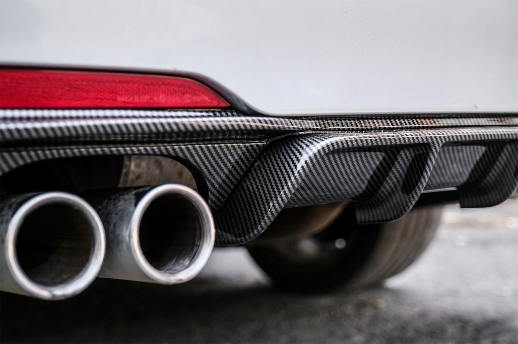 Difuzor Bara Spate Carbon Evacuare Stanga BMW Seria 3 F30 F31 (2011-up) M Performance Design Performance AutoTuning