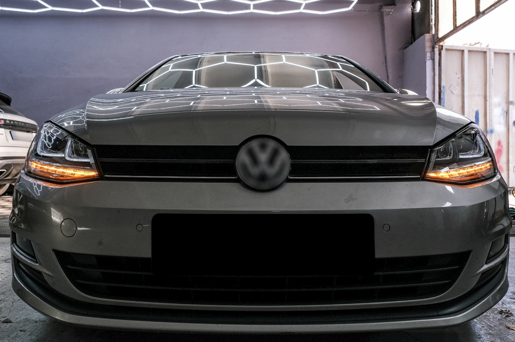 Faruri 3D LED VW Golf VII (2012-2017) R-Line LED Semnalizare Dinamica Performance AutoTuning