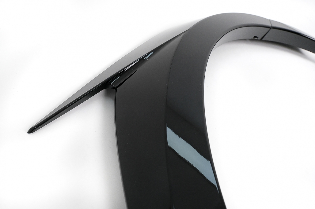 Pachet Exterior Complet de Extensii Tesla Model 3 (2017-2022) Prelungire Bara Fata cu Difuzor de aer si Eleron Negru Lucios Performance AutoTuning