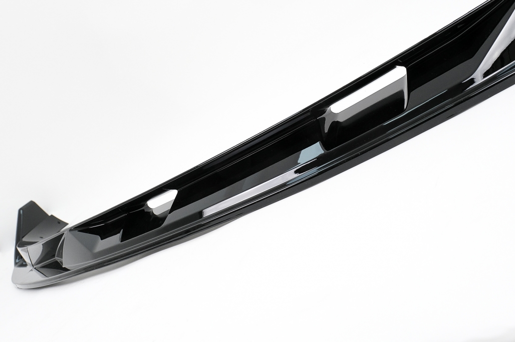 Pachet Exterior Complet de Extensii Tesla Model 3 (2017-2022) Prelungire Bara Fata cu Difuzor de aer si Eleron Negru Lucios Performance AutoTuning