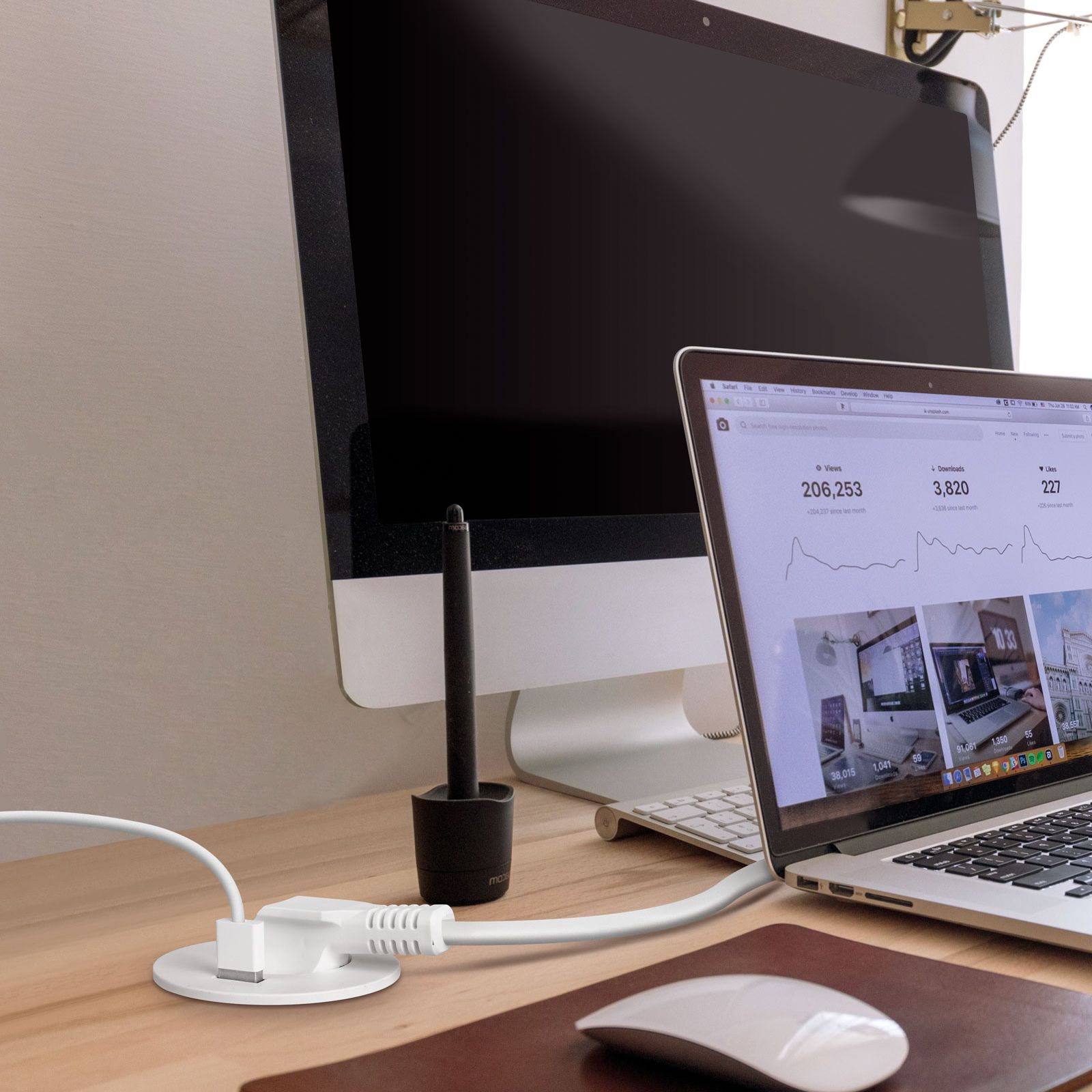 Priză pop-up - priză încorporată + USB - albă Best CarHome