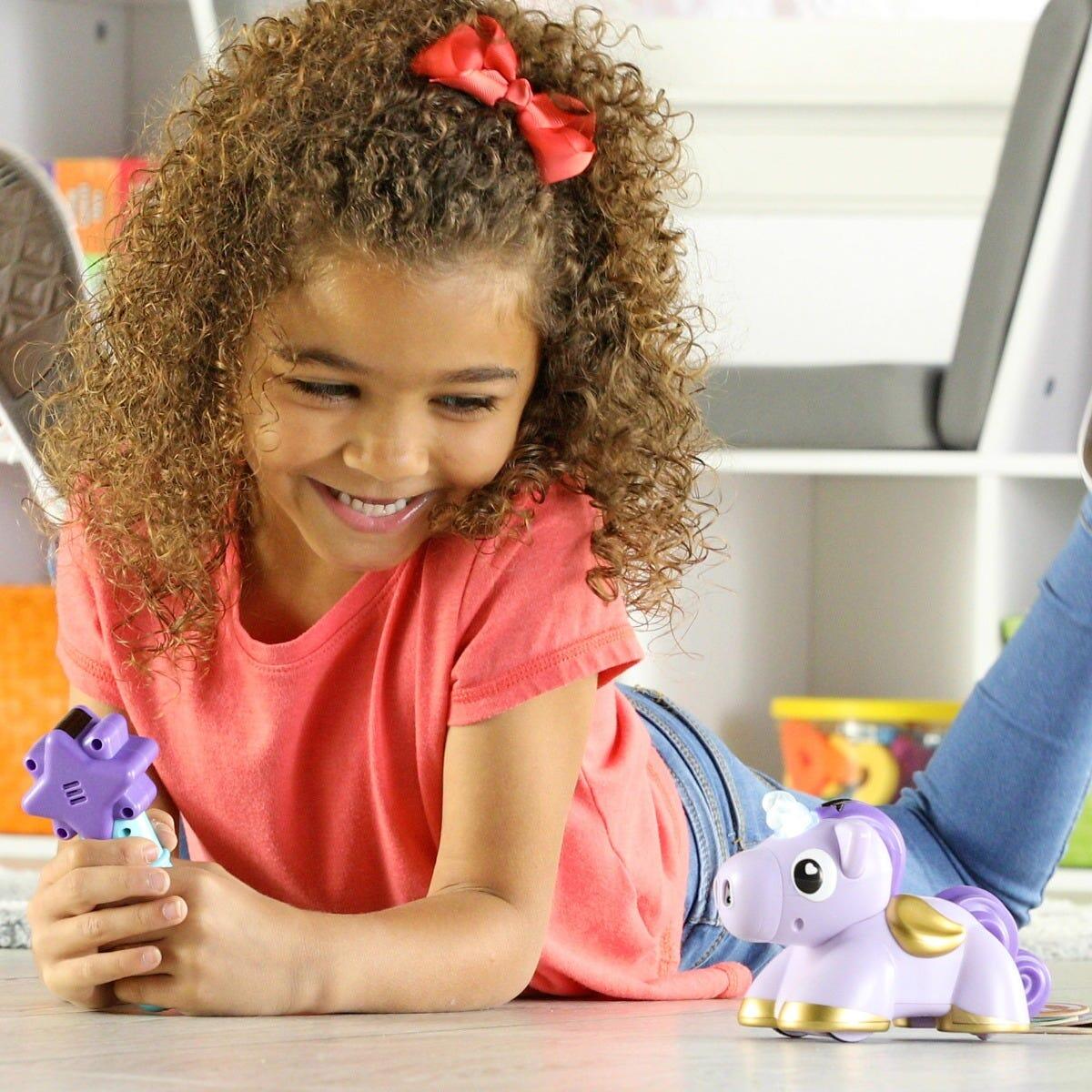 Joc de codare - Aventurile unicornului Skye PlayLearn Toys