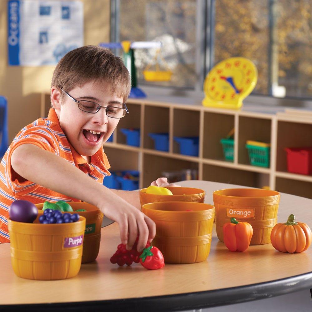 Set pentru sortat - Magazinul fermierului PlayLearn Toys