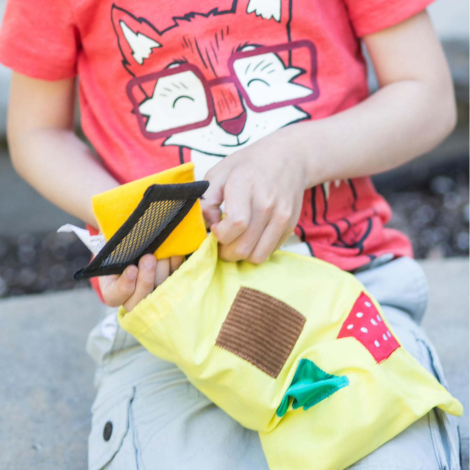 Invatam prin atingere PlayLearn Toys