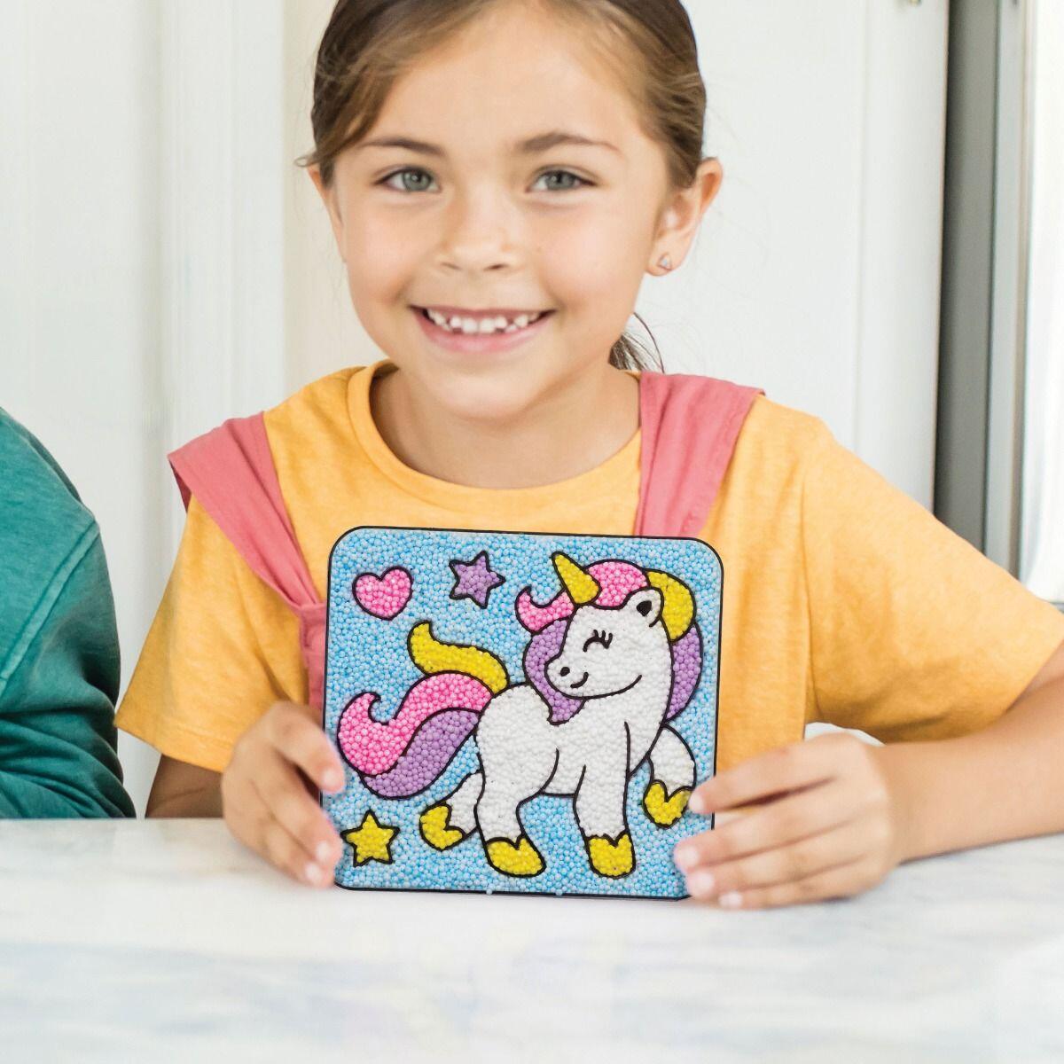 Spuma de modelat Playfoam™ - Coloram unicornul PlayLearn Toys