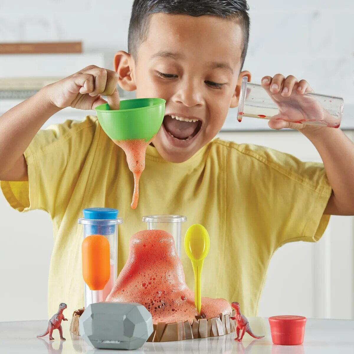 Primul meu set de experimente - Eruptia vulcanului PlayLearn Toys