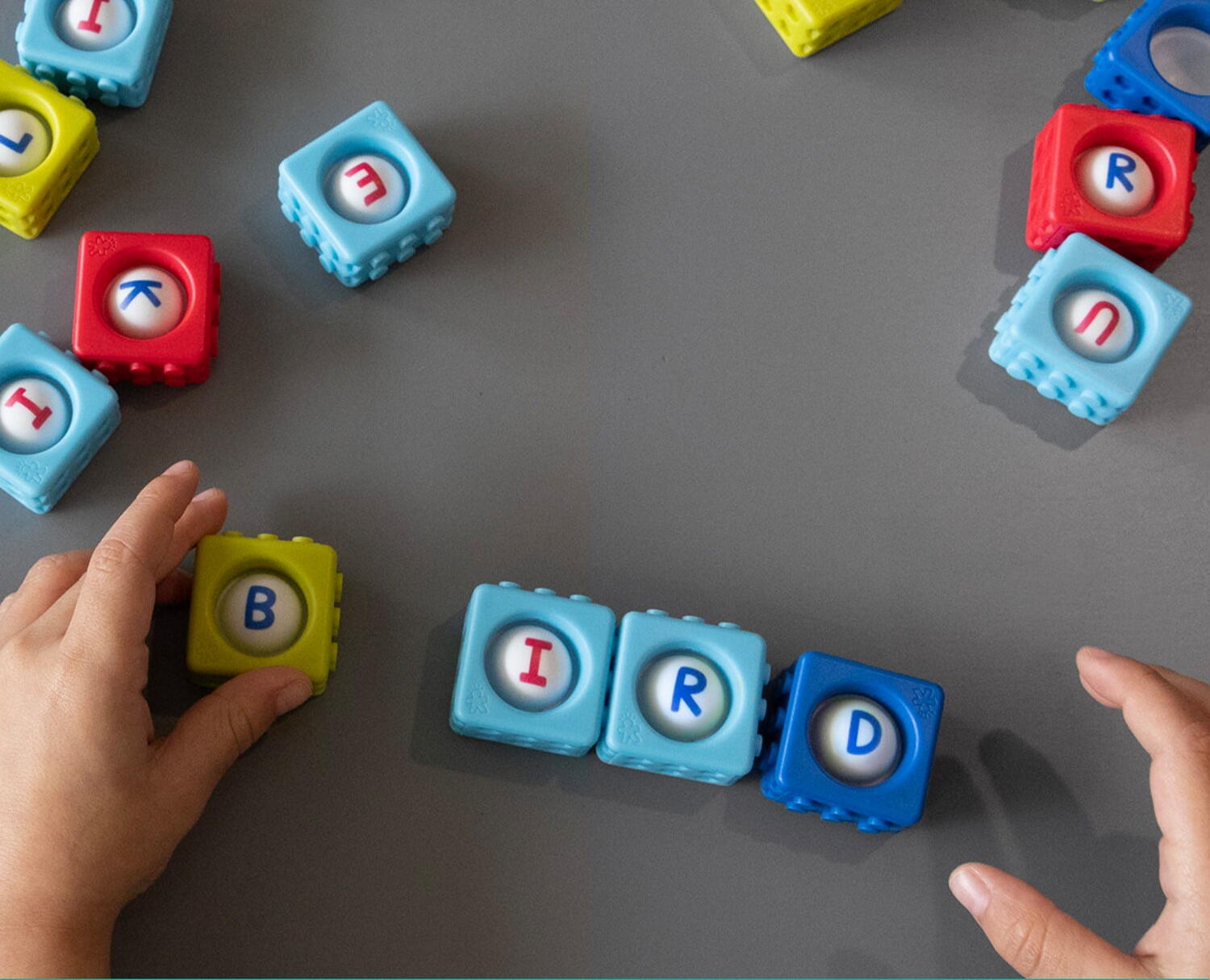 Joc BubbleBrix™ - Alfabetul PlayLearn Toys