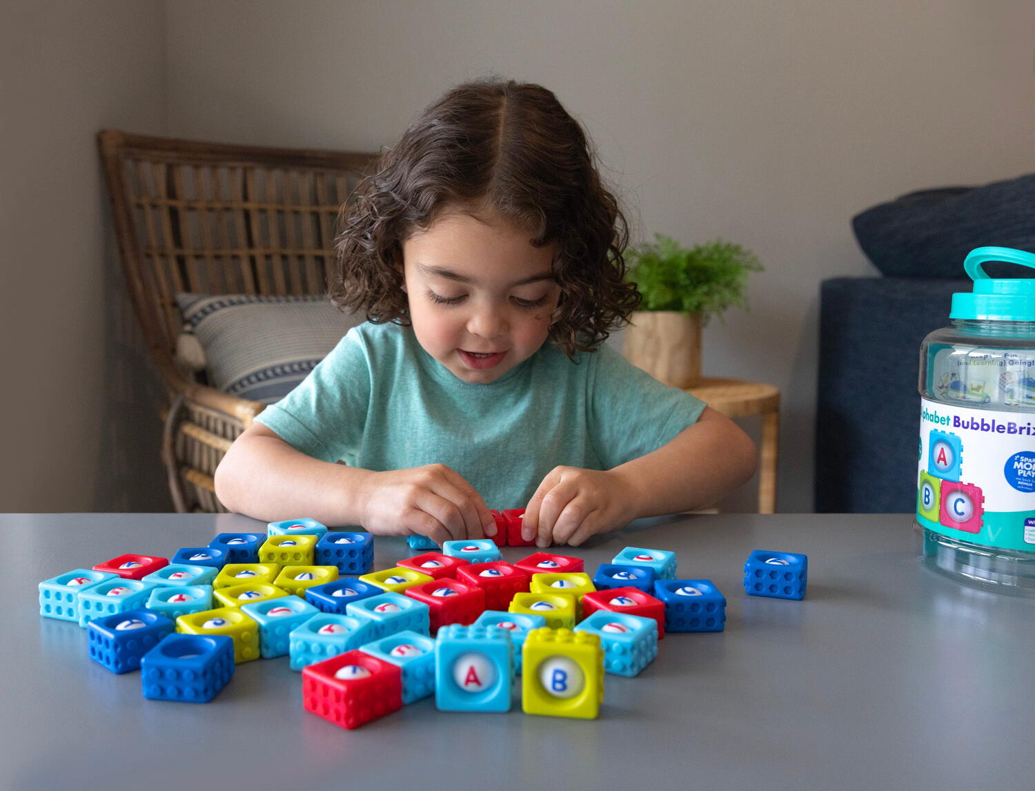Joc BubbleBrix™ - Alfabetul PlayLearn Toys