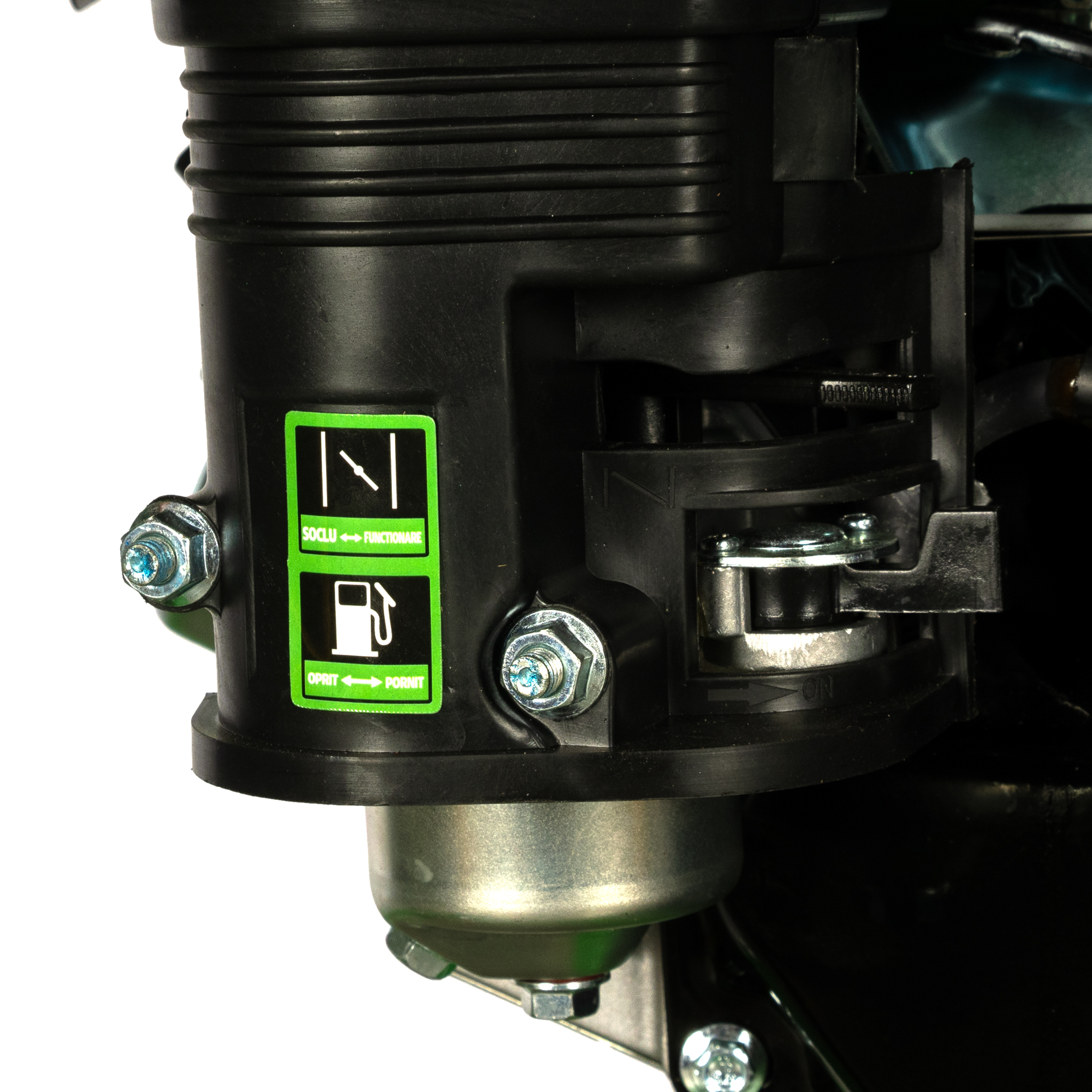 Tocator crengi Micul Fermier, motor benzina 18CP, diametru maxim de taiere Ø120mm, cu carlig de remorcare, pentru brichete FarmGarden AgroTrade