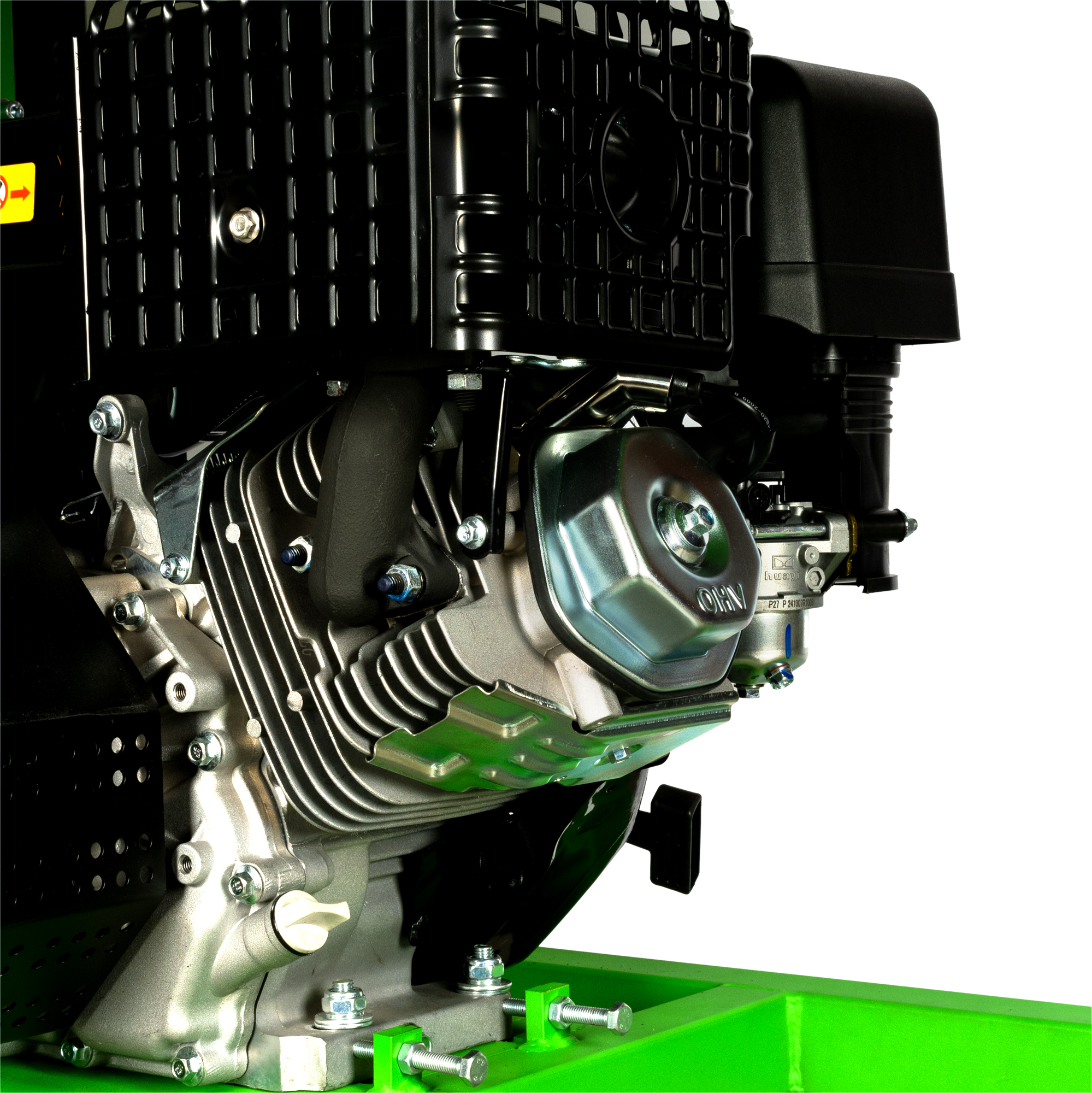 Tocator crengi Micul Fermier, motor benzina 18CP, diametru maxim de taiere Ø120mm, cu carlig de remorcare, pentru brichete FarmGarden AgroTrade