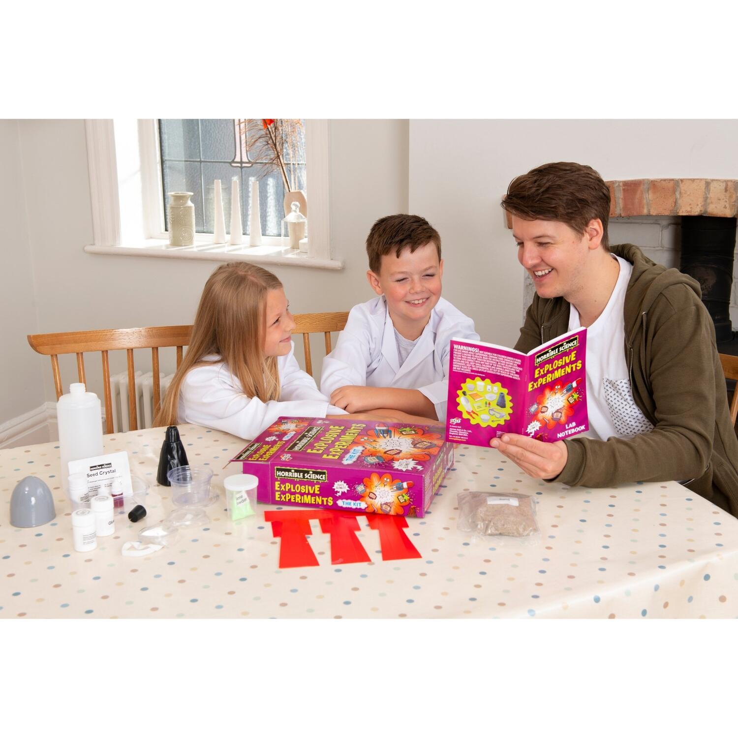 Horrible Science: Kit experimente explozive PlayLearn Toys