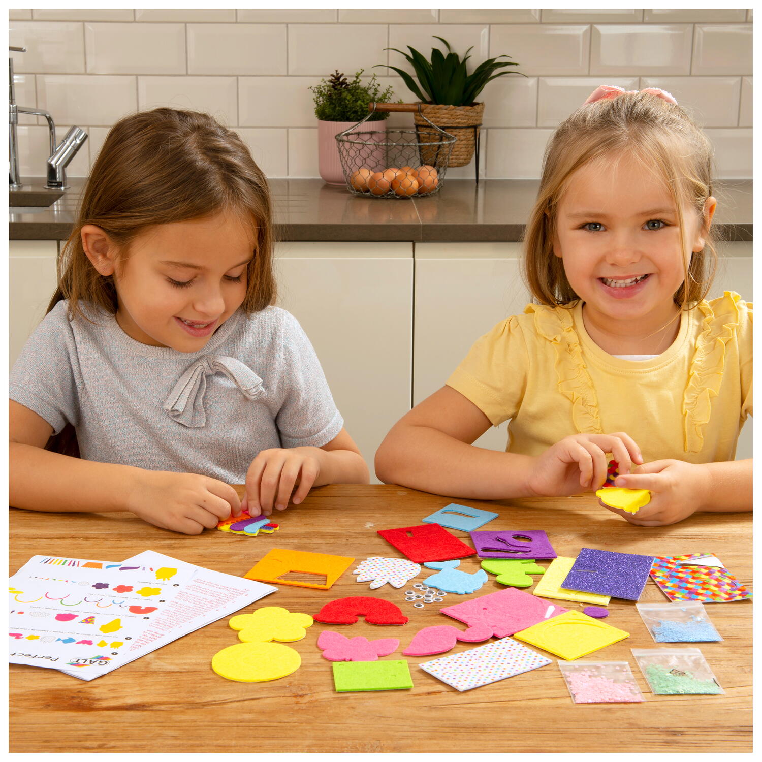 Set creativ - Petice decorative PlayLearn Toys