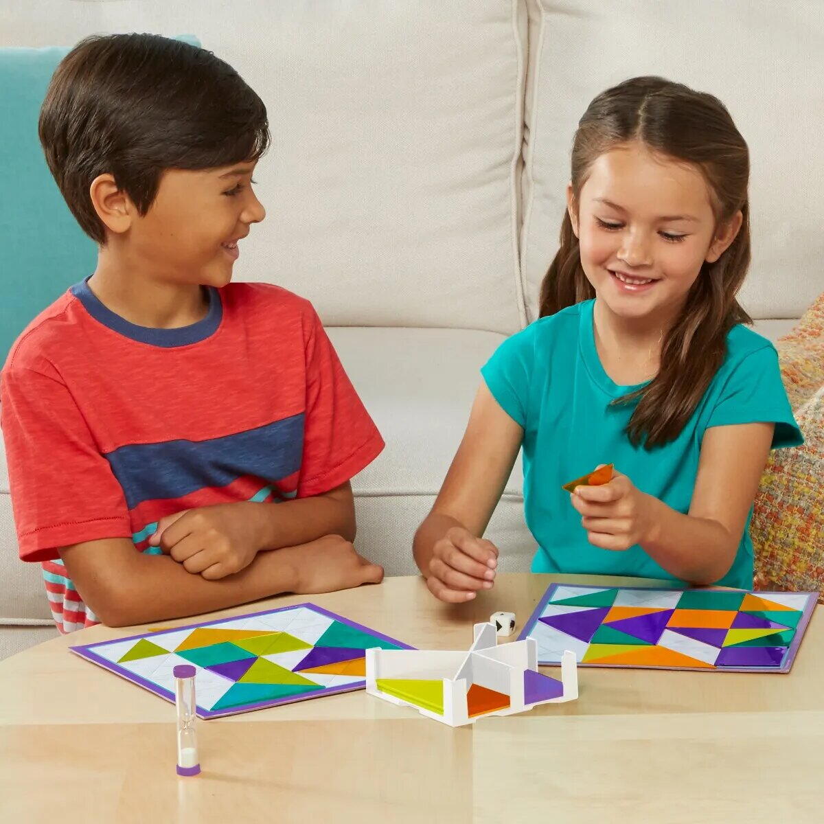Tangram - Labirintul Formelor PlayLearn Toys