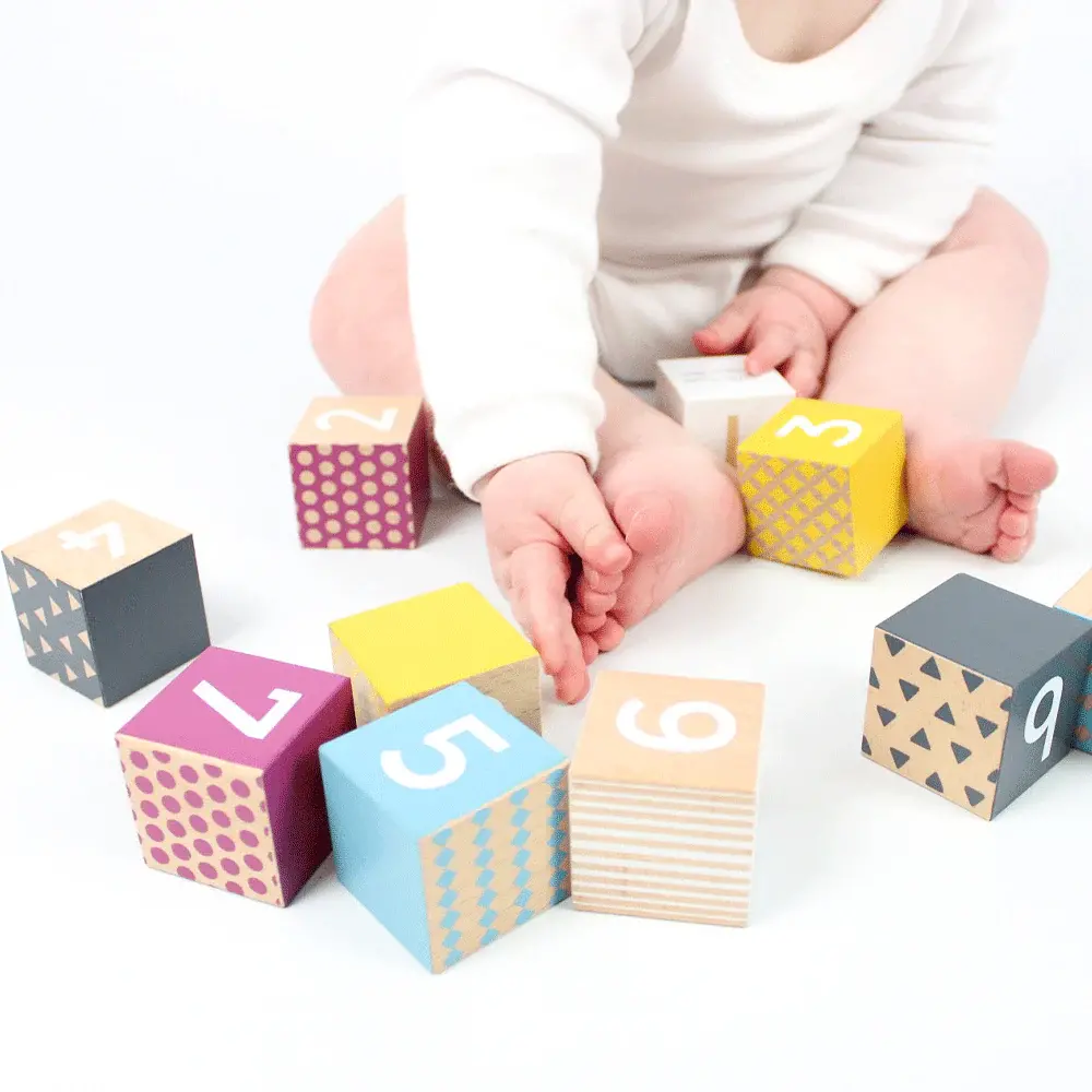 Cuburi din lemn - Invat sa numar PlayLearn Toys