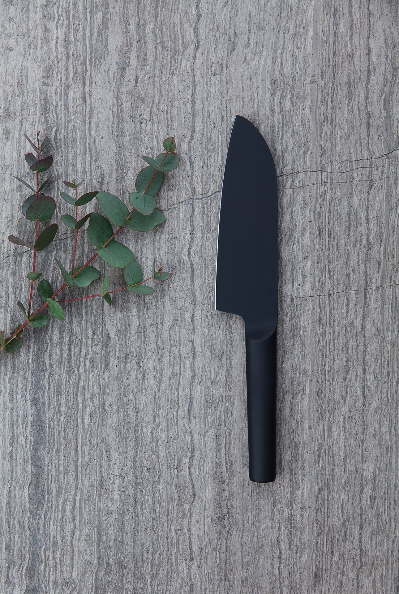 Cutit Santoku BergHOFF Kuro, 16 cm, Oțel crom, Negru HighLine Cooking