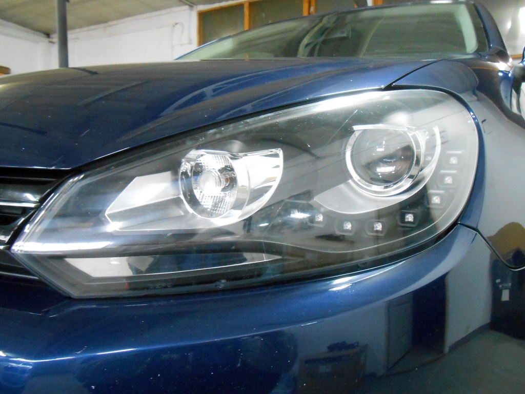 Faruri LED VW Golf 6 VI (10.2008-2012) DAYLIGHT DRL GTI Look Negru Performance AutoTuning