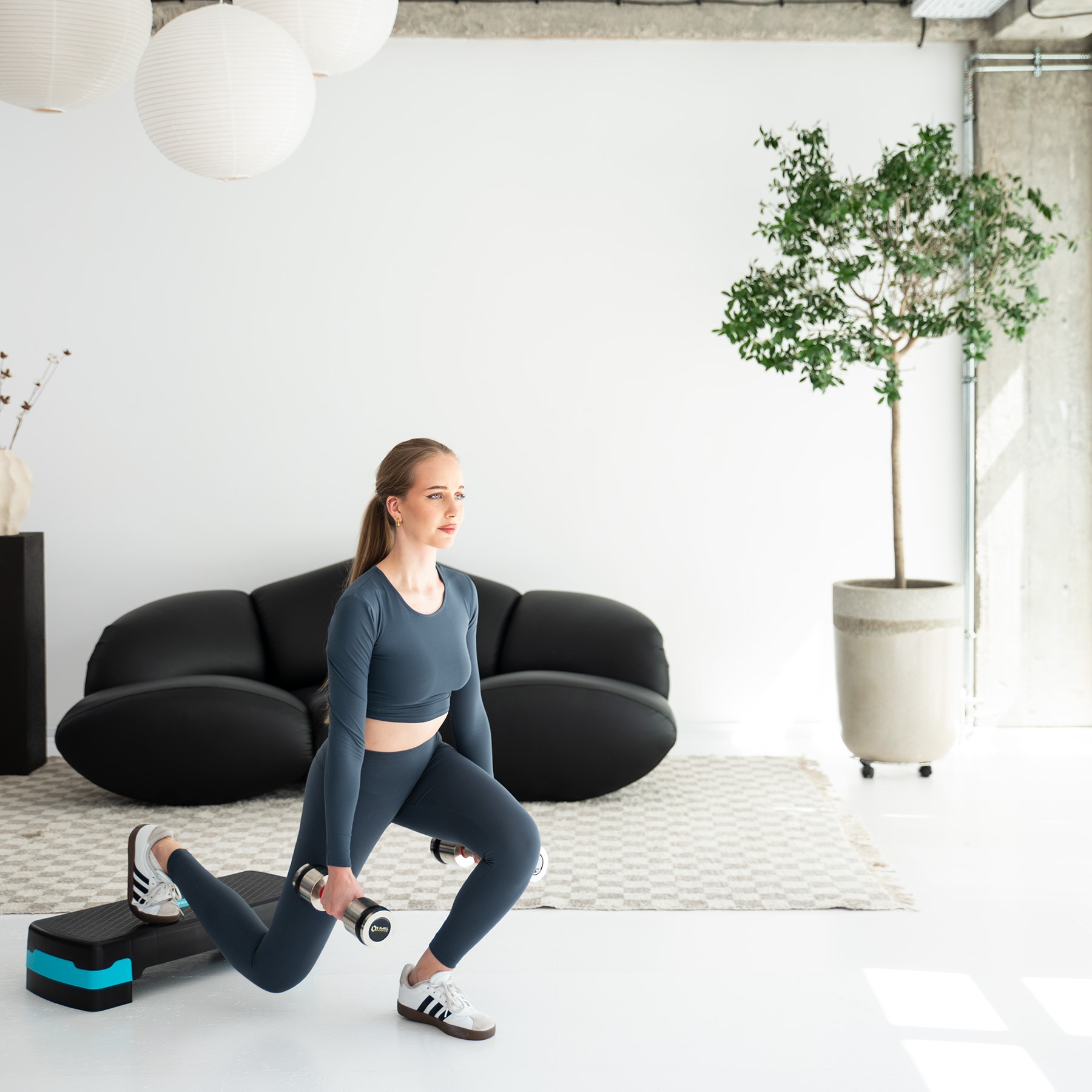 Banca aerobic HMS AS002, negru/menta FitLine Training