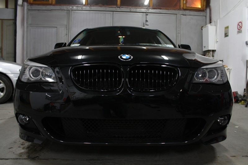 Bara Fata BMW Seria 5 E60 E61 (2007-2010) M-Technik Design fara Proiectoare Ceata Performance AutoTuning