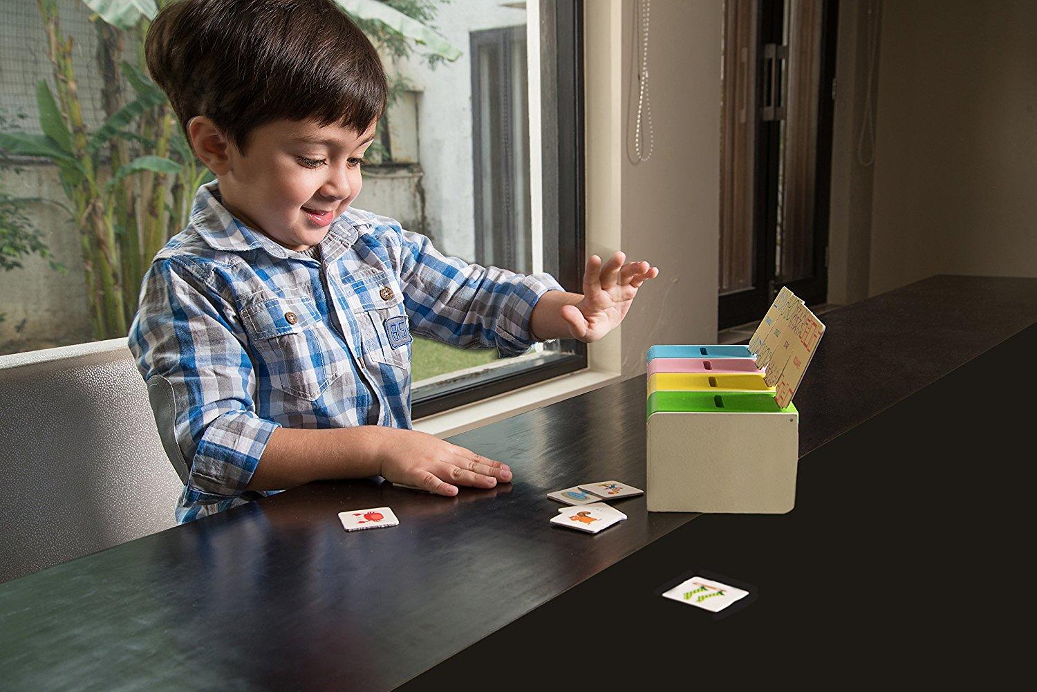Joc de sortare - Cutia magica PlayLearn Toys