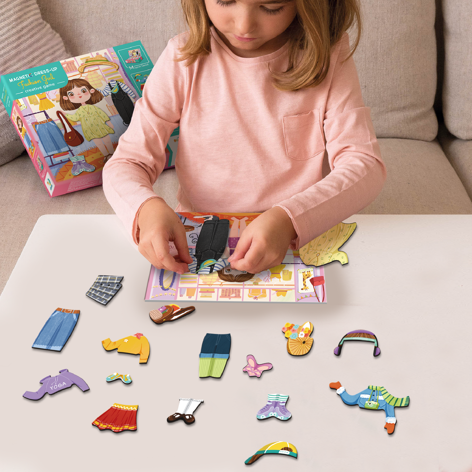 Joc magnetic - Parada modei PlayLearn Toys