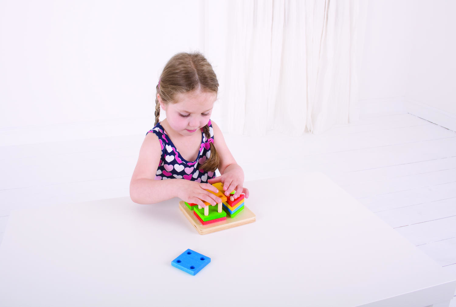 Joc de sortare - 4 forme geometrice PlayLearn Toys