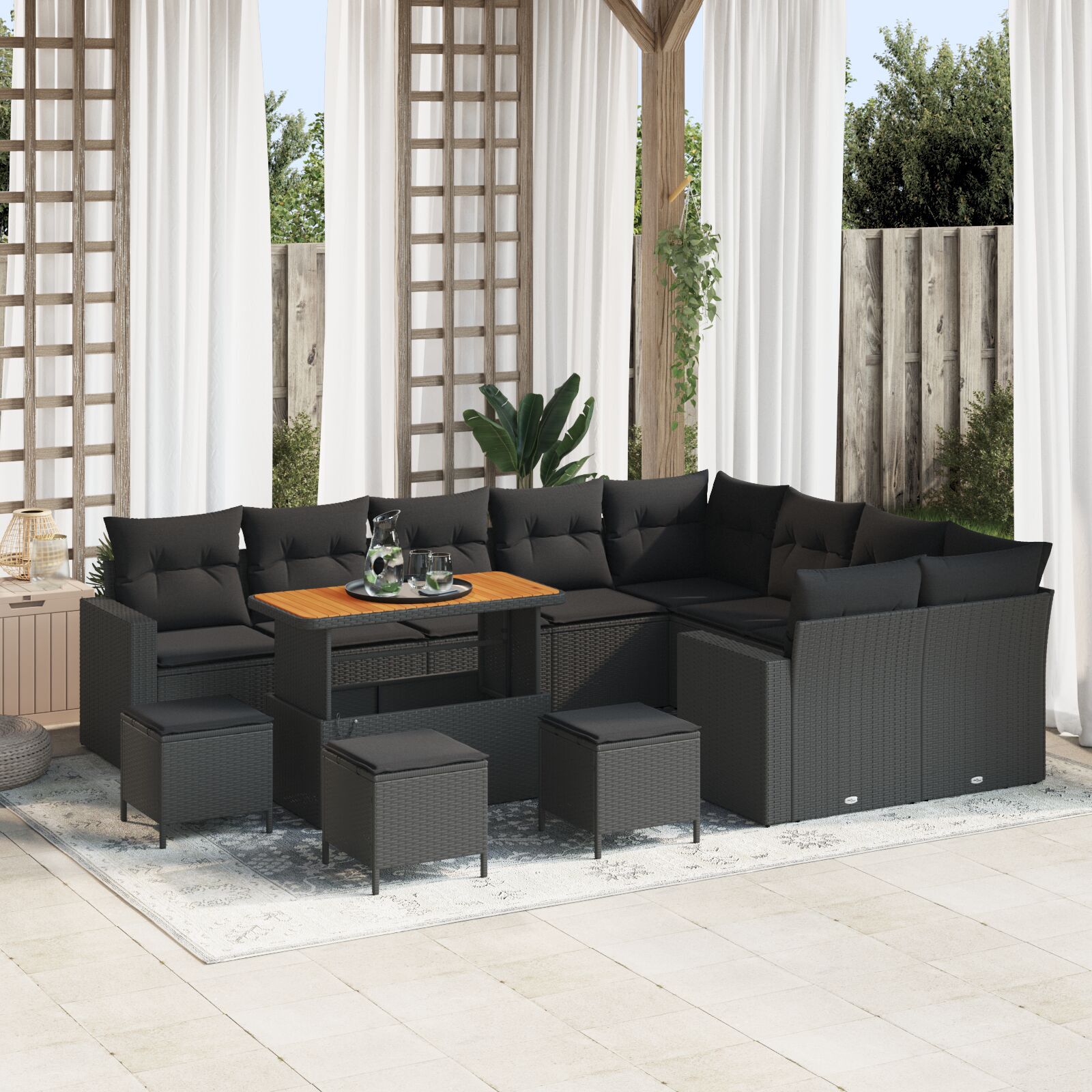 Set de canapea pentru grădină 13 piese cu perne Negru Poliratan Acacia, Set de dining pentru grădină 4 piese cu perne Negru Poliratan Acacia GartenMobel Dekor