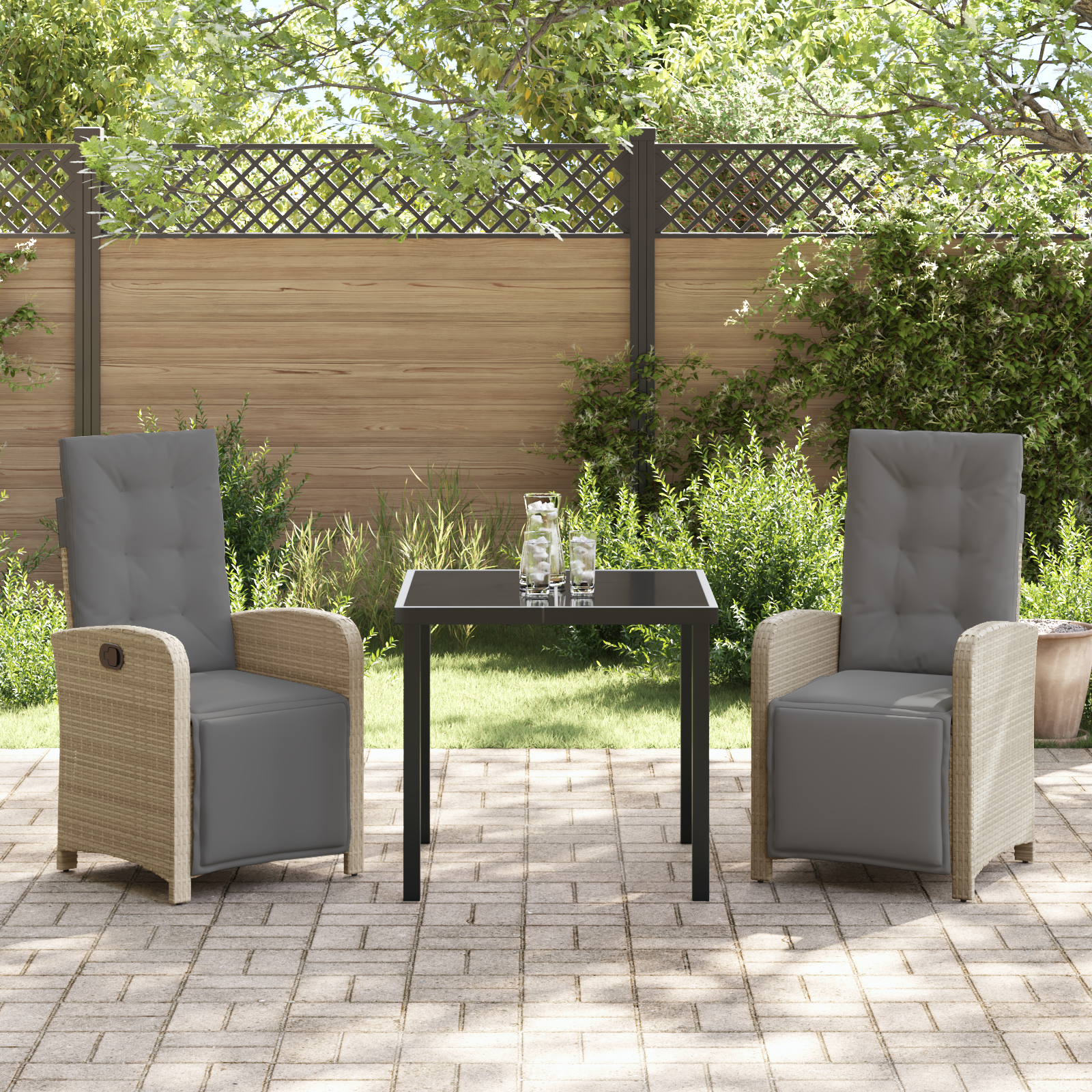 Set de Masă pentru Grădină cu 3 Piese și Perne Ratan Poli Bej, Masă pentru Grădină Neagră 80x80x73 cm Sticlă Temperată GartenMobel Dekor