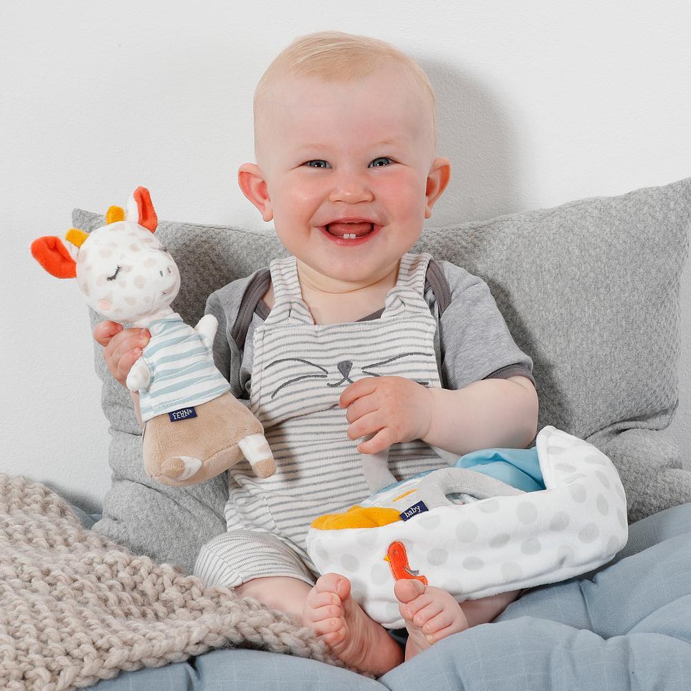 Jucarie de plus - Girafa somnoroasa in cosulet PlayLearn Toys
