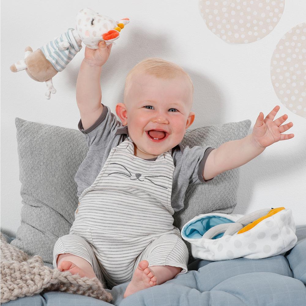 Jucarie de plus - Girafa somnoroasa in cosulet PlayLearn Toys