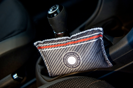 Dezumidificator auto Pingi absoarbe si retine umezeala ca un magnet, tip saculet , 300gr, absorbant umiditate AutoDrive ProParts