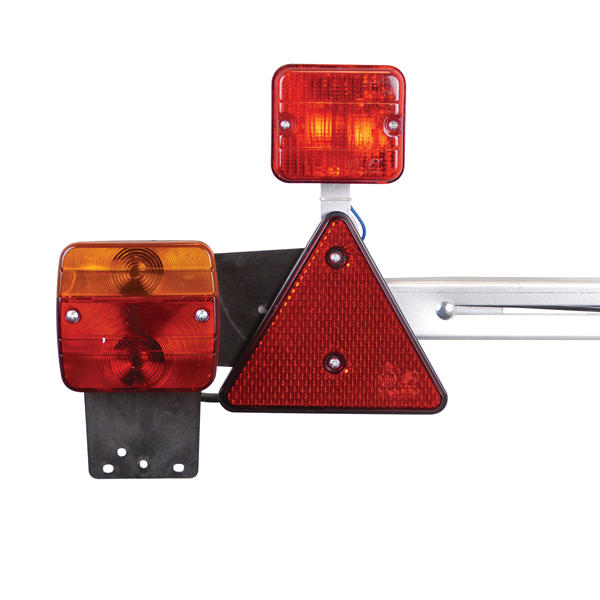 Bara remorca auto Carpoint cu lampi, extensibila 140-210cm, cablu de 7.5m, fisa remorca si lampa ceata , metal AutoDrive ProParts