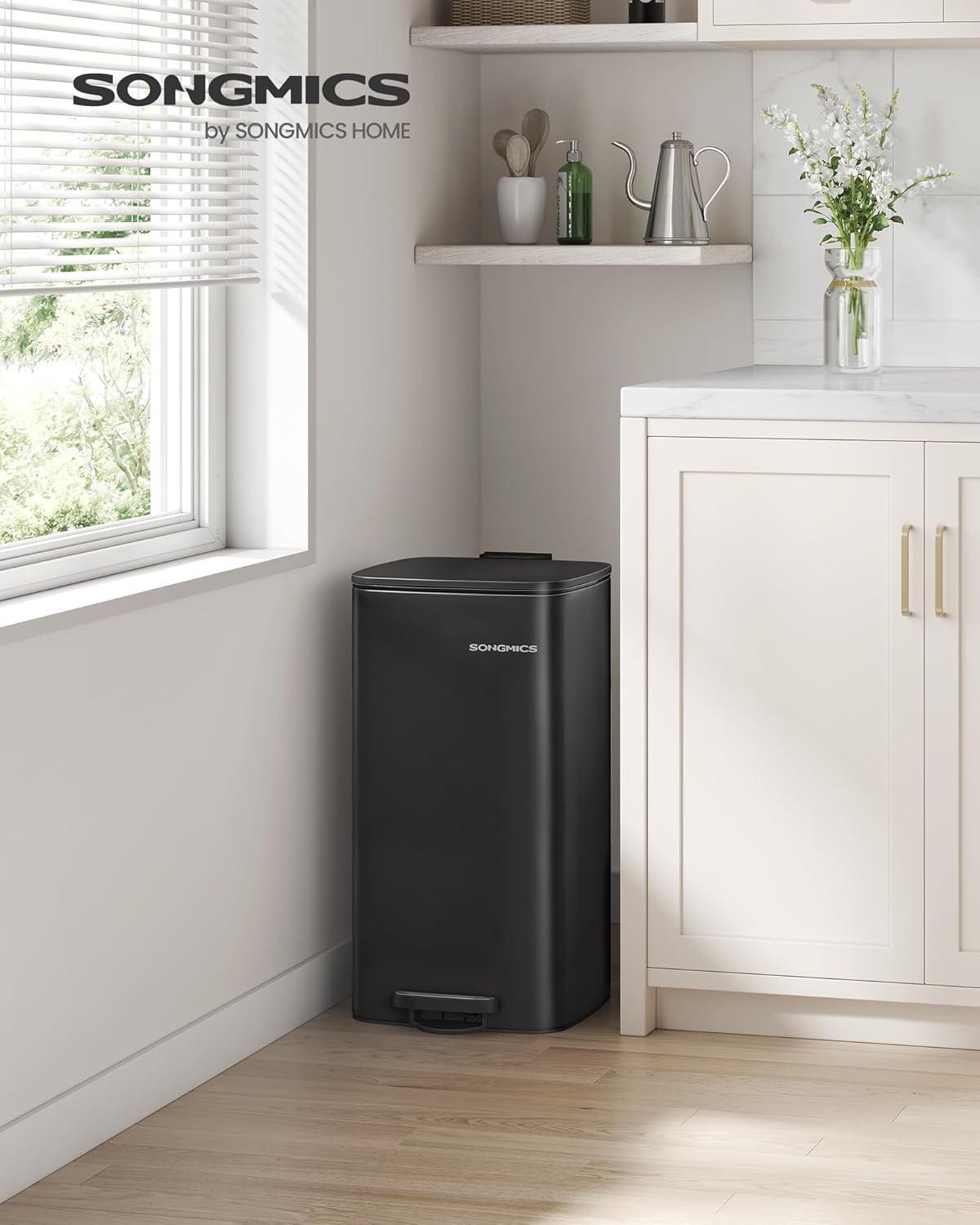 SONGMICS Cos gunoi 34x29x54 cm, 30L, cu pedala, capac silentios si galeata interioara detasabila, negru Household NewTrend