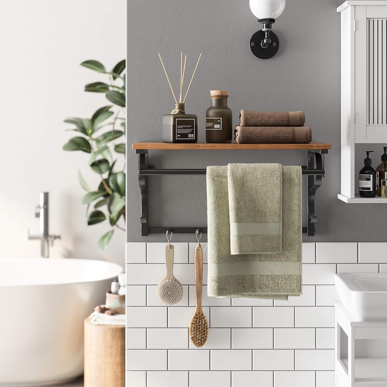 VASAGLE Cuier de perete cu raft de depozitare si sina, 5 carlige, 30x60x32 cm, maro rustic Household NewTrend