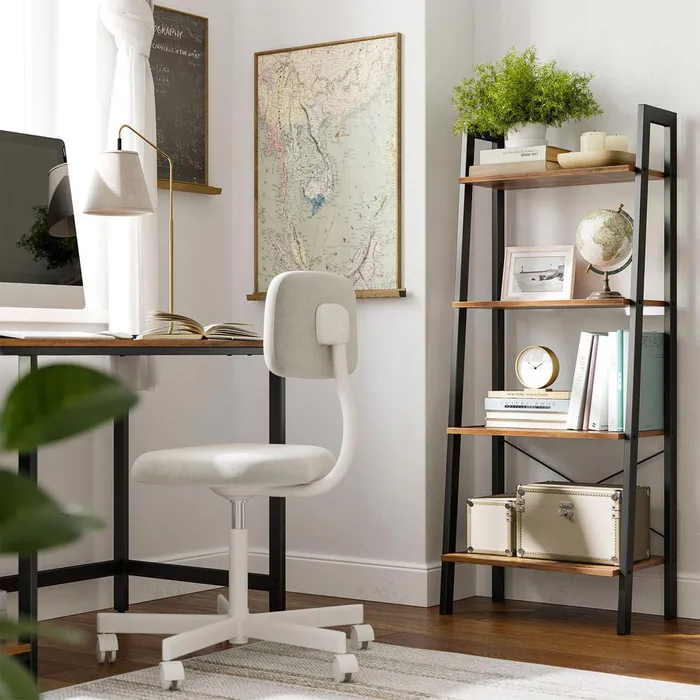 VASAGLE Biblioteca tip scara, cadru otel cu 4 polite din MDF, stil industrial, 56x34x138cm, maro rustic Household NewTrend