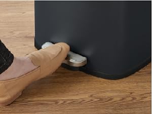 SONGMICS Cos de gunoi din otel cu pedala, galeata interioara plastic, capac inchidere lenta, 30L, 35x30x63cm, gri inchis Household NewTrend