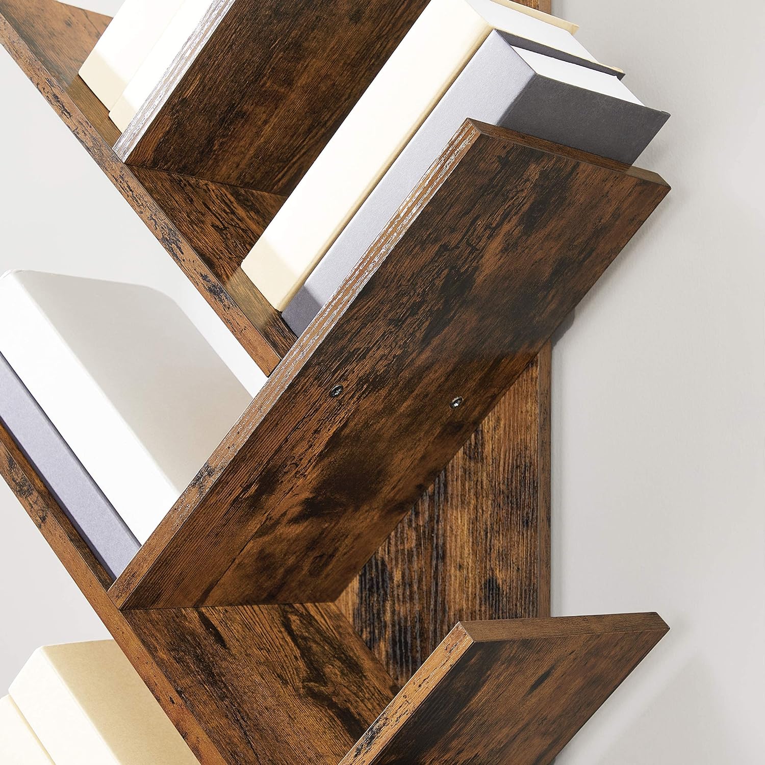 VASAGLE Biblioteca de podea cu 8 etaje, cu rafturi din lemn in forma V, 25x141x50cm, maro rustic Household NewTrend