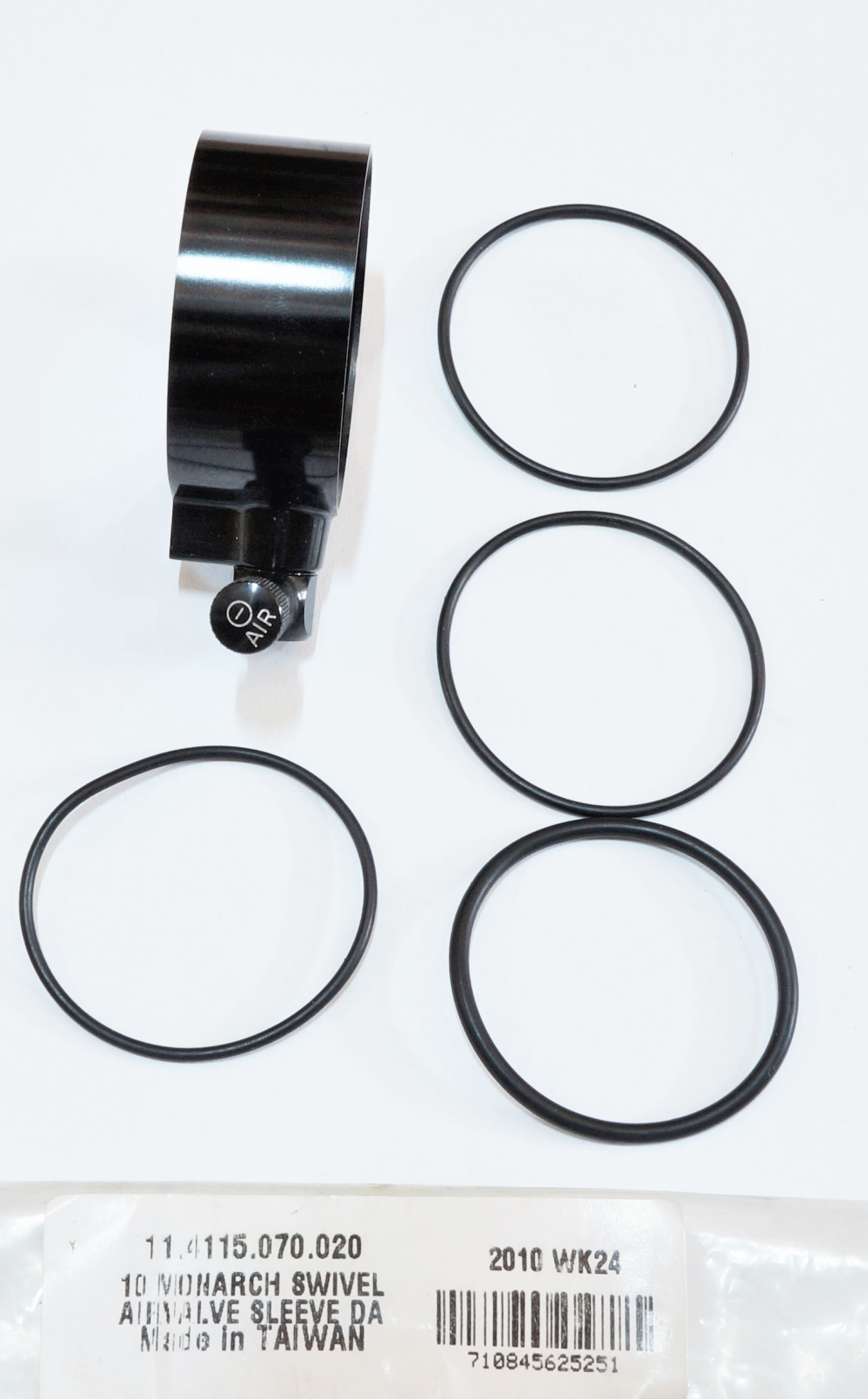 10 Monarch Swivel Air Valve, Sleeve Da - Black Ultimate FactoryBikes