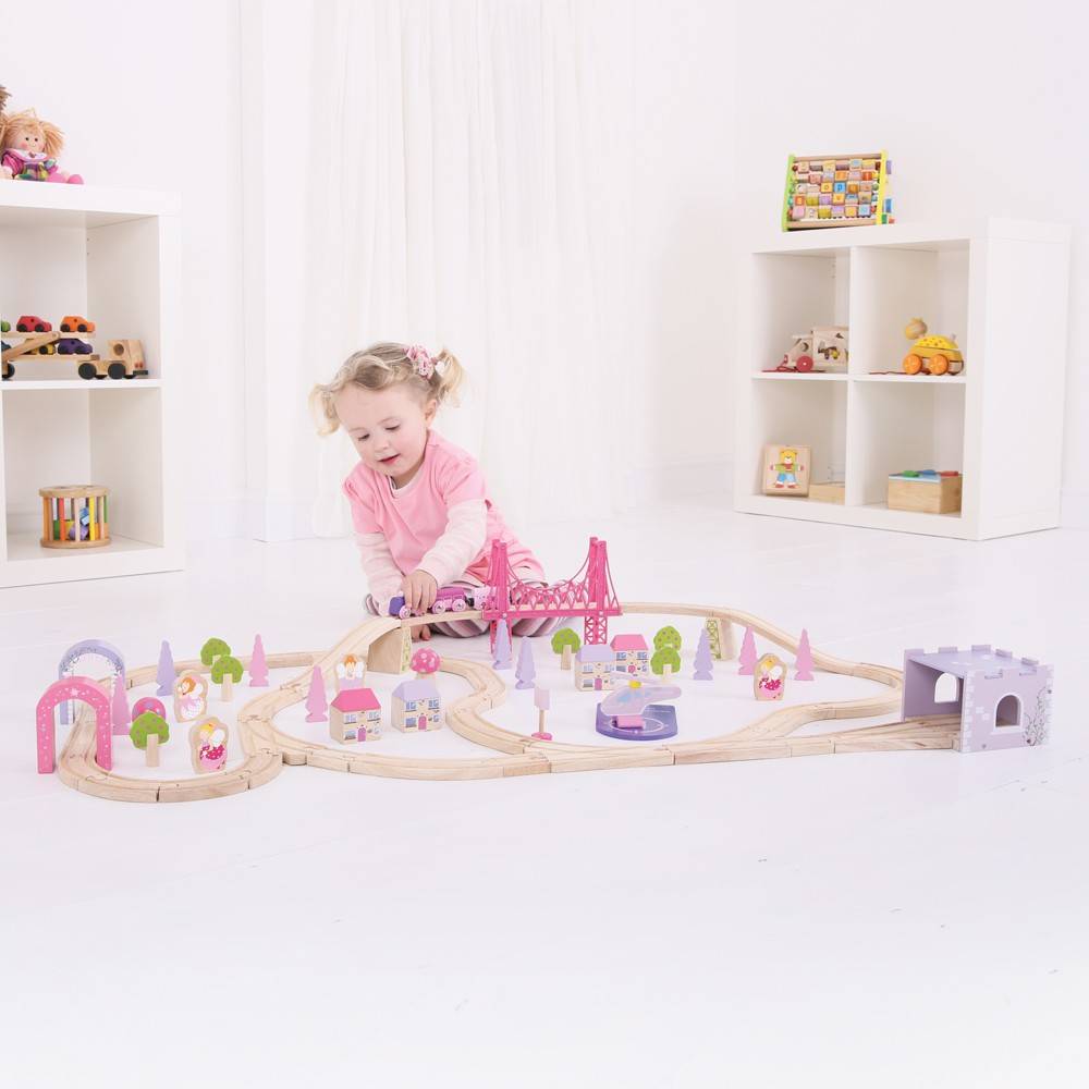 Circuit - Oraselul zanelor (75 piese) PlayLearn Toys