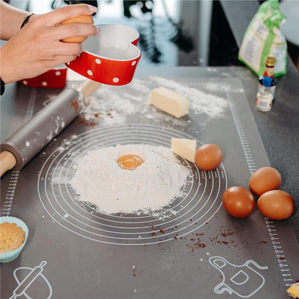 Plansa din silicon alimentar de framantat aluat, rezistenta la temperaturi ridicate, 50x40cm, gri Household NewTrend