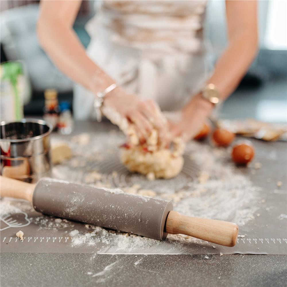 Plansa din silicon alimentar de framantat aluat, rezistenta la temperaturi ridicate, 50x40cm, gri Household NewTrend