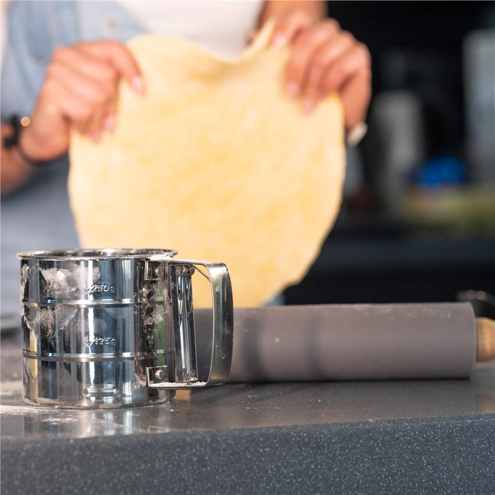 Plansa din silicon alimentar de framantat aluat, rezistenta la temperaturi ridicate, 50x40cm, gri Household NewTrend