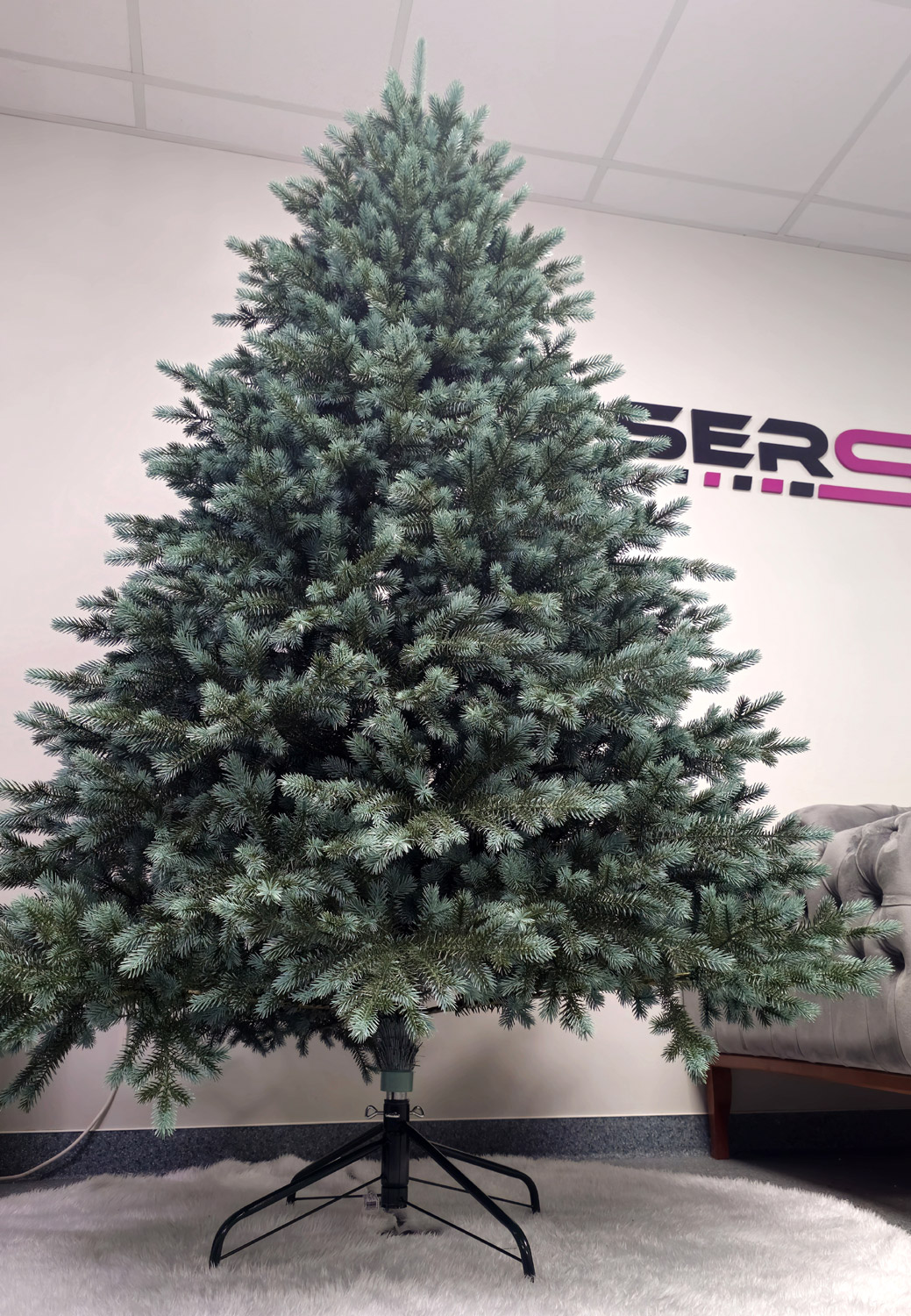 Brad artificial Christmas Deluxe by Sersimo, Alaska verde argintiu, integral 3D, 210cm Household NewTrend
