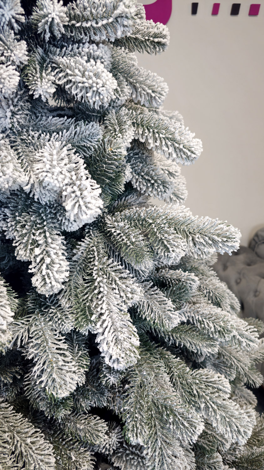 Brad artificial Christmas Deluxe by Sersimo, Kovalivka Select nins, integral 3D, 230cm Household NewTrend