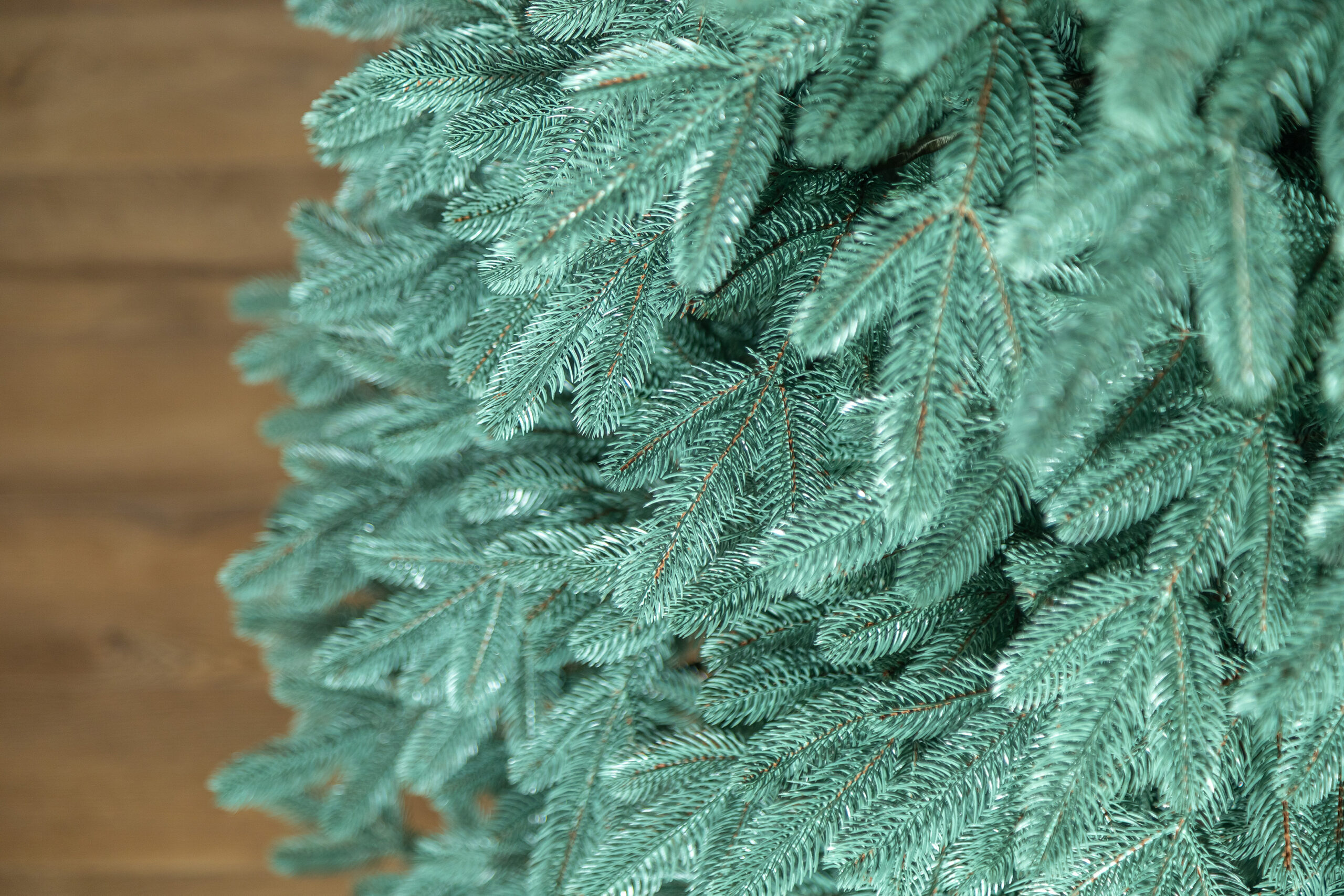 Brad artificial Christmas Deluxe by Sersimo, Laponia Select argintiu, integral 3D, 230cm Household NewTrend
