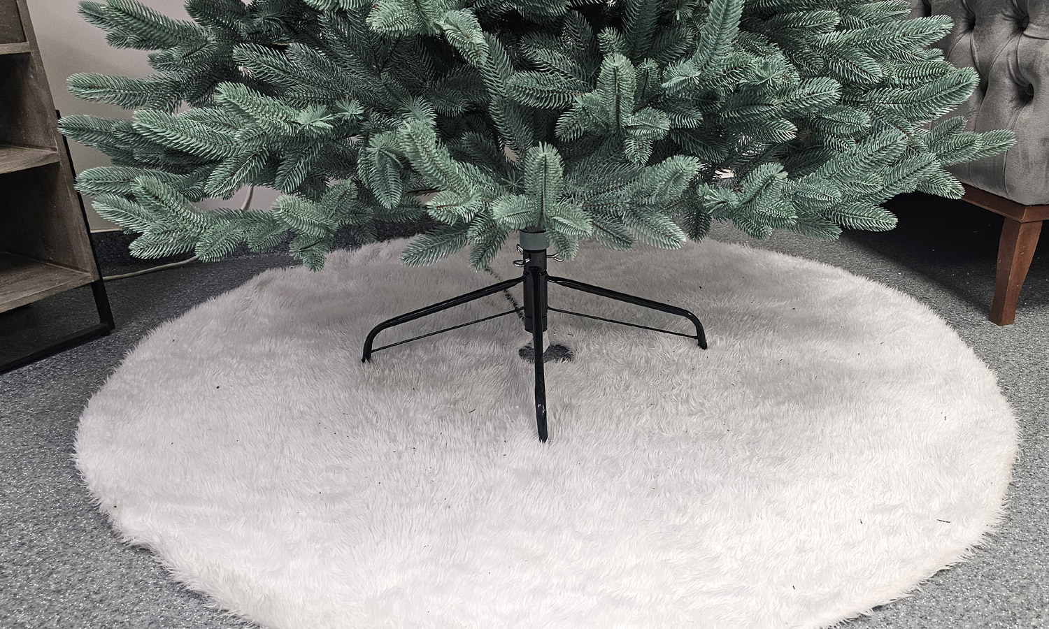 Brad artificial Christmas Deluxe by Sersimo, Laponia Select argintiu, integral 3D, 230cm Household NewTrend